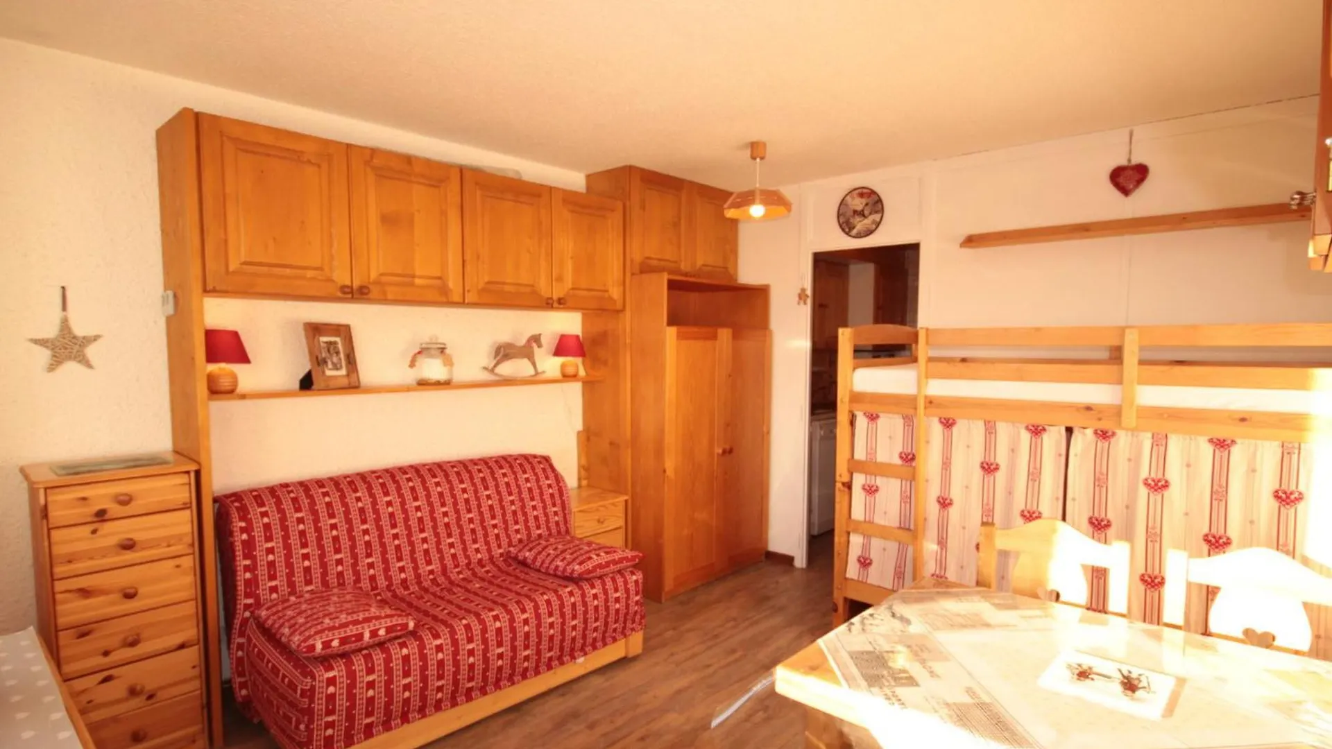 Studio Cosy Avec Balcon Sud, 2 Etoiles, 3-4 Pers, Tv, Lave-Vaisselle, Lave-Linge - Fr-1-293-132 Hauteluce 0*,  France
